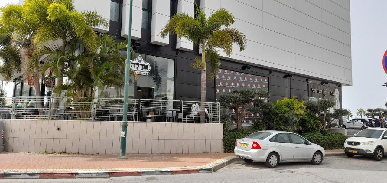Regina'S Place Or Akiva Exterior photo