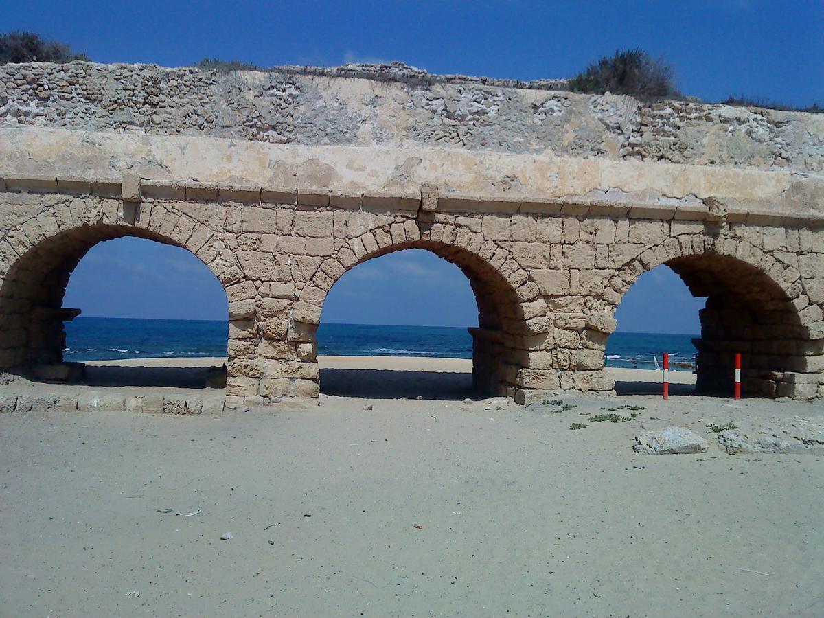 Regina'S Place Or Akiva Exterior photo